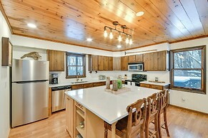 6 Mi to Skiing: Home w/ Hot Tub in Seven Devils!