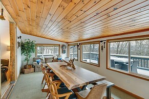 6 Mi to Skiing: Home w/ Hot Tub in Seven Devils!