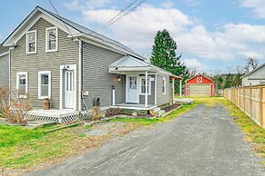 'the Olde Westerlo Village House' < 1/2 Mi to Park