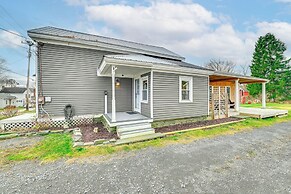 'the Olde Westerlo Village House' < 1/2 Mi to Park