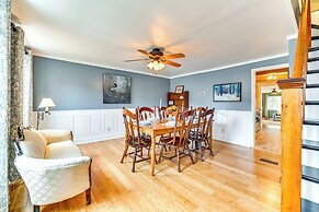 'the Olde Westerlo Village House' < 1/2 Mi to Park