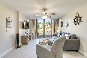 Walk to Blue Heron Beach: 1st-floor Lakefront Unit