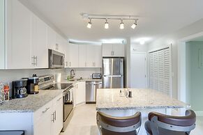 Walk to Blue Heron Beach: 1st-floor Lakefront Unit