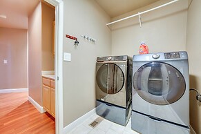 7 Miles to Downtown Reno w/ Hot Tub: Cozy Getaway