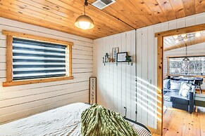 Mtn-view Haven w/ Hot Tub: 9 Mi to Dtwn Bailey