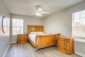 Home 10 Mi to Alafia River: Remote Work Welcome!