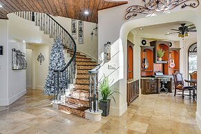 Luxury Home w/ Patio & Lake View in Richmond!