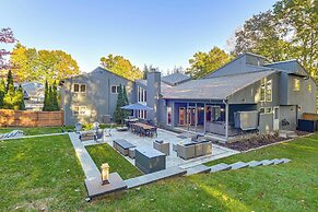 2 Mi to Six Flags: Lake George Home w/ Large Patio