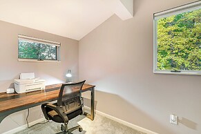 2 Mi to Six Flags: Lake George Home w/ Large Patio