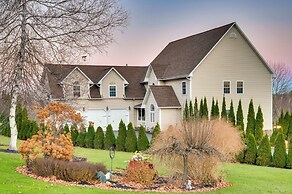 Apartment w/ Balcony & Lake View in Newport!