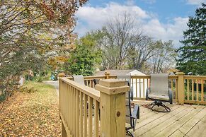 Walk to The Grandin Theatre: Roanoke Unit w/ Yard!