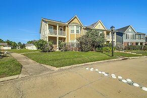 Lakefront Home in Energy Corridor Area: Near 99!