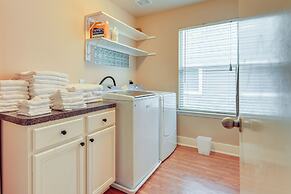 Lakefront Home in Energy Corridor Area: Near 99!