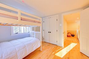 5 Mi to Skiing: Home w/ Hot Tub & Patio!