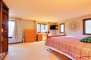 5 Mi to Skiing: Home w/ Hot Tub & Patio!