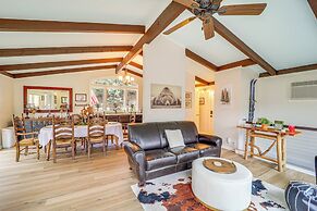 Home w/ Hot Tub & Views: 2 Mi to Beech Mtn Ski