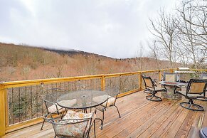Home w/ Hot Tub & Views: 2 Mi to Beech Mtn Ski