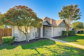 1/2 Mi to Frisco Commons Park: Poolside Oasis!