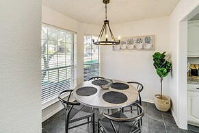 1/2 Mi to Frisco Commons Park: Poolside Oasis!