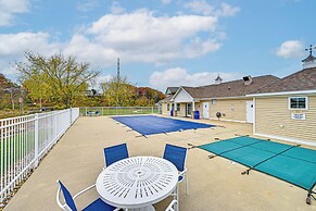 St Joseph River, Lake Michigan Access: Luxury Home