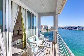 Lake & Mountain Views: Indio Oasis w/ Pool