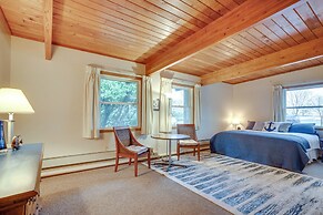 Grand Rural Wisconsin Retreat: Full Indoor Gym
