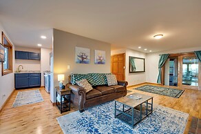 Lakeside Couple's Escape w/ Dock in Newport!
