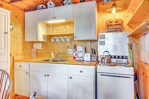 'camp Crescendo' Rustic Waterboro Cabin By Lake