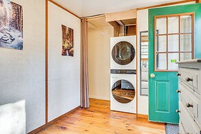 'camp Crescendo' Rustic Waterboro Cabin By Lake