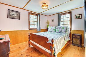 'camp Crescendo' Rustic Waterboro Cabin By Lake