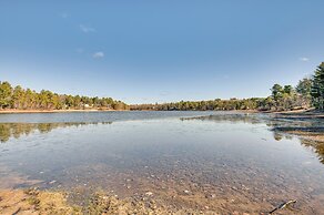 'camp Crescendo' Rustic Waterboro Cabin By Lake