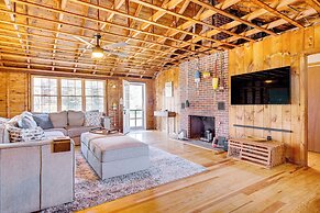 Steps to North Hampton Beach: Cottage w/ Deck!