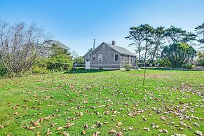 Steps to North Hampton Beach: Cottage w/ Deck!