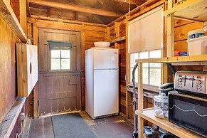 Steps to North Hampton Beach: Cottage w/ Deck!