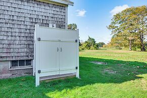 Steps to North Hampton Beach: Cottage w/ Deck!