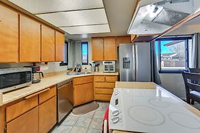 3 Mi to The Polar Express: Williams Home w/ Grill!