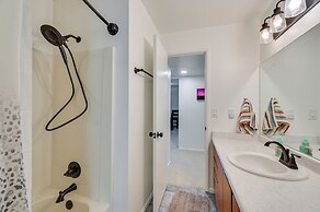 3 Mi to The Polar Express: Williams Home w/ Grill!