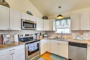 Walk to Beach: Gulf-view Home in Surfside Beach!