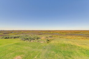 Walk to Beach: Gulf-view Home in Surfside Beach!