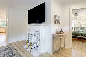 Walk Downtown & Canton Street: Roswell Retreat!