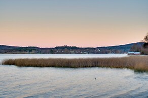 Lakefront Family Retreat w/ Dock in Newport!