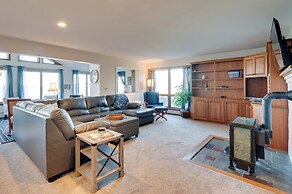 Lakefront Family Retreat w/ Dock in Newport!