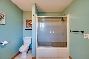 Lakefront Family Retreat w/ Dock in Newport!