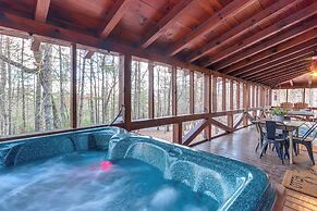 Hot Tub & Games: Ridgetop Cabin in Blue Ridge!