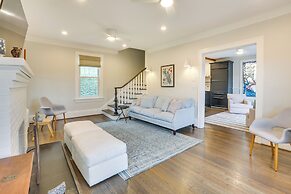 Walk to Roanoke River Greenway: Mountain-view Home