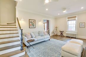 Walk to Roanoke River Greenway: Mountain-view Home