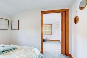 Lakefront Salem Retreat - Fish, Swim, Kayak & More