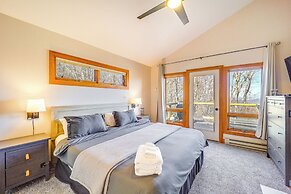 Deck, Fire Pit & Game Room: Beech Mountain Retreat