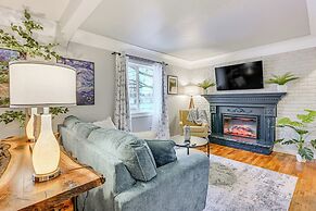 2 Mi to Downtown Flushing: Spacious Retreat!