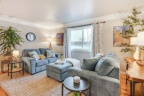 2 Mi to Downtown Flushing: Spacious Retreat!